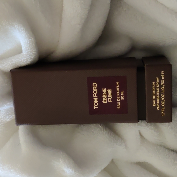 Parfum - Picture 1 of 2